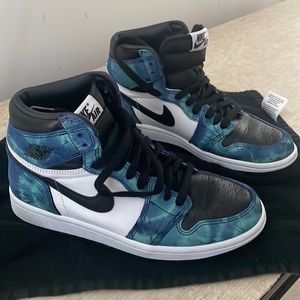 Women’s Nike Air Jordan Retro 1 tye dye size 7